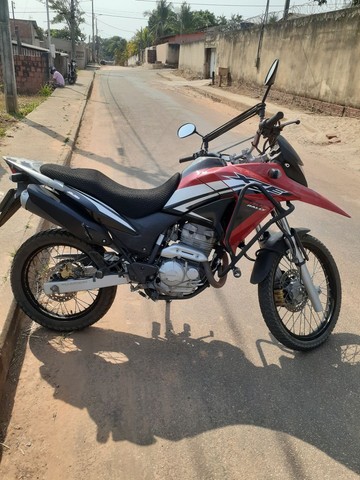 VENDO XRE 300 RALLY. ANO 2016/2016.