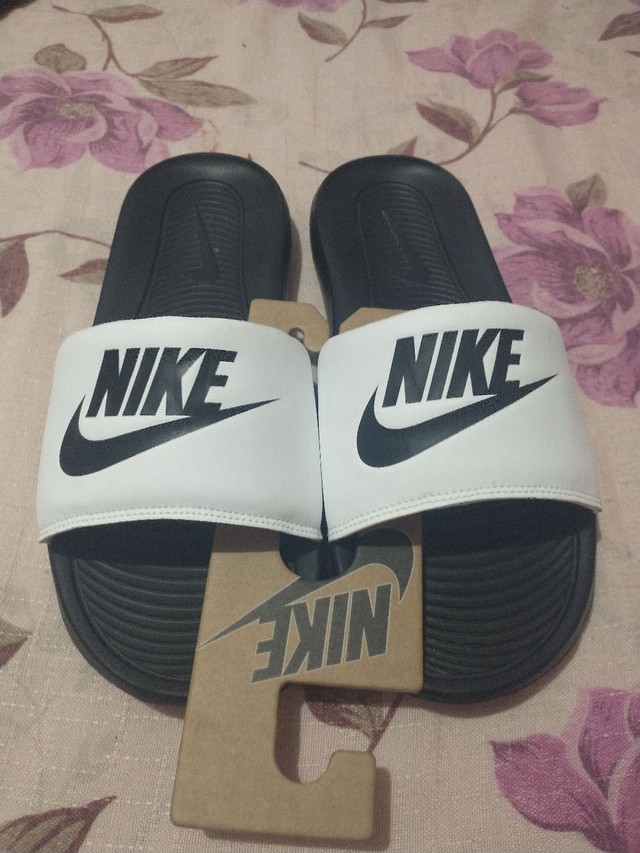 chinelo nike victory