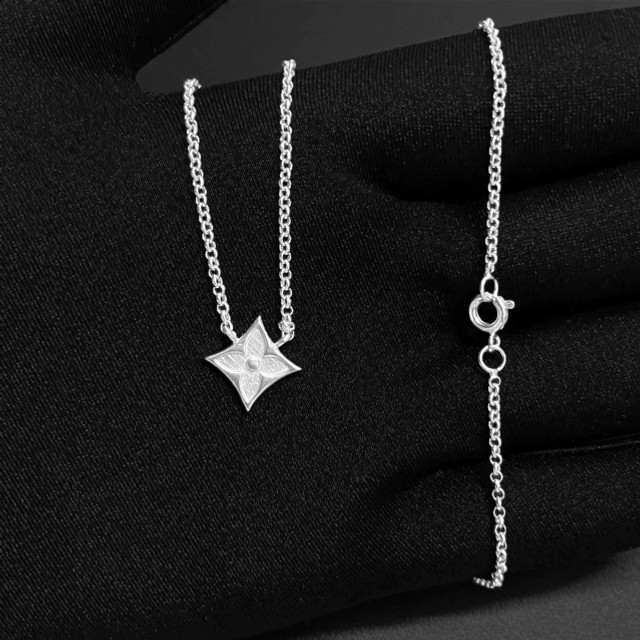 Colar Louis Vuitton | Cordão banhado/folhado a Prata 925 - Foto 2