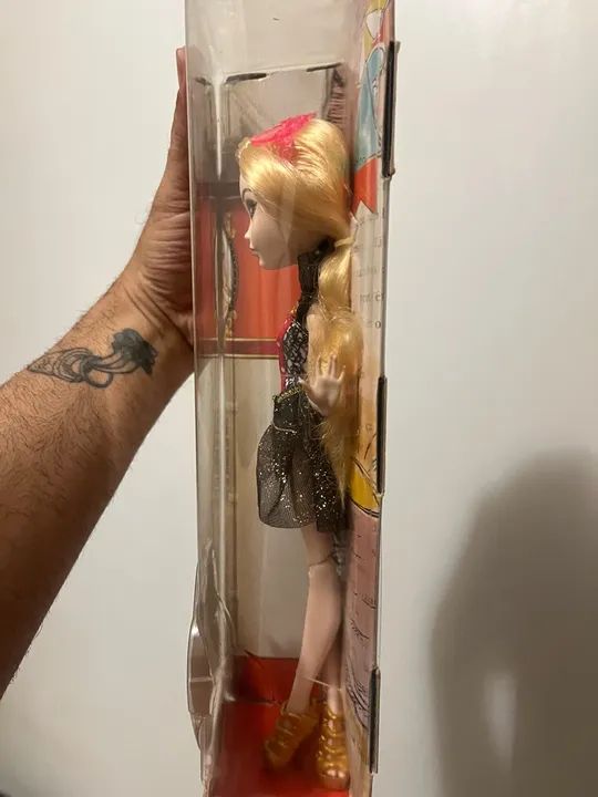 Boneca Ever impecável nunca aberta lacrada  - Foto 3
