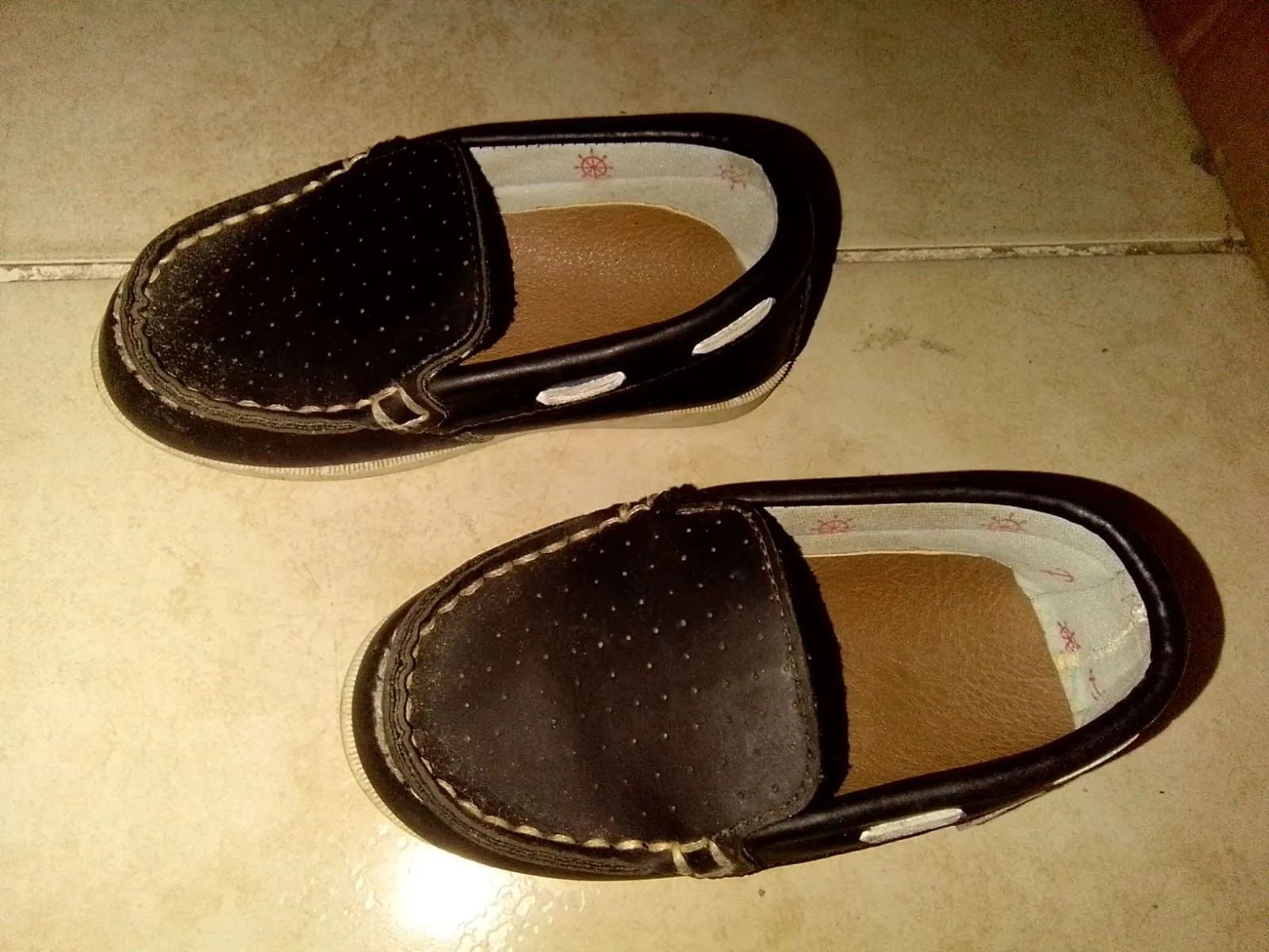 4 PARES SAPATOS MASC. N°22/23. INFANTIL 