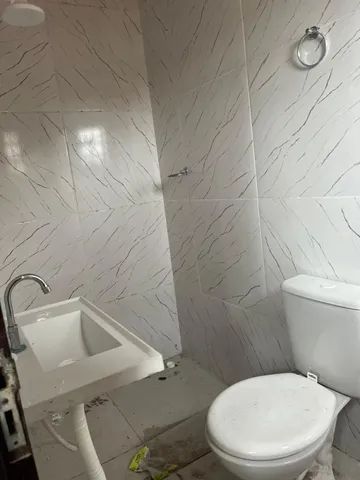 Vende-se casa(já alugada por 2.200,00) 2 andares com terreno na frente:na 13 de maio - Foto 3