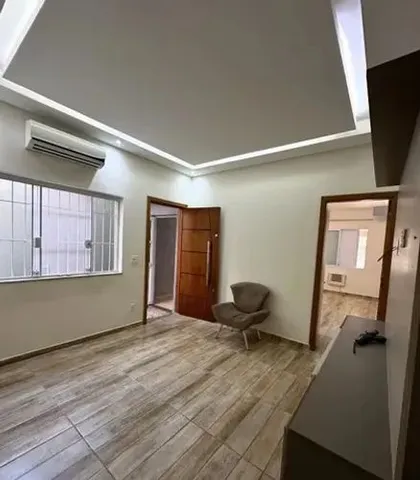 Vendo casa no Cruzeiro me ligue