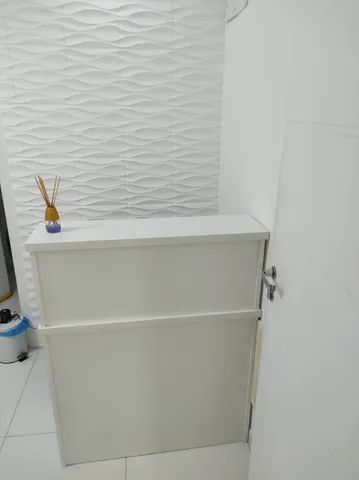 Balcão de recepção pequeno