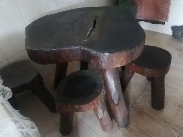 Mesa rustica Tora madeira inteira  + 4 bancos  - Foto 2