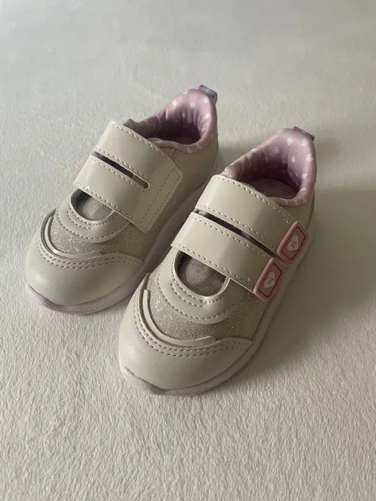 Tênis infantil Novo! Núm. 22