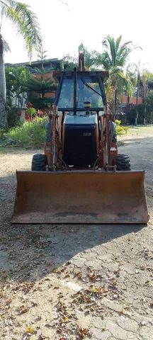 Retroescavadeira 580L 4×4 Turbo  - Foto 3