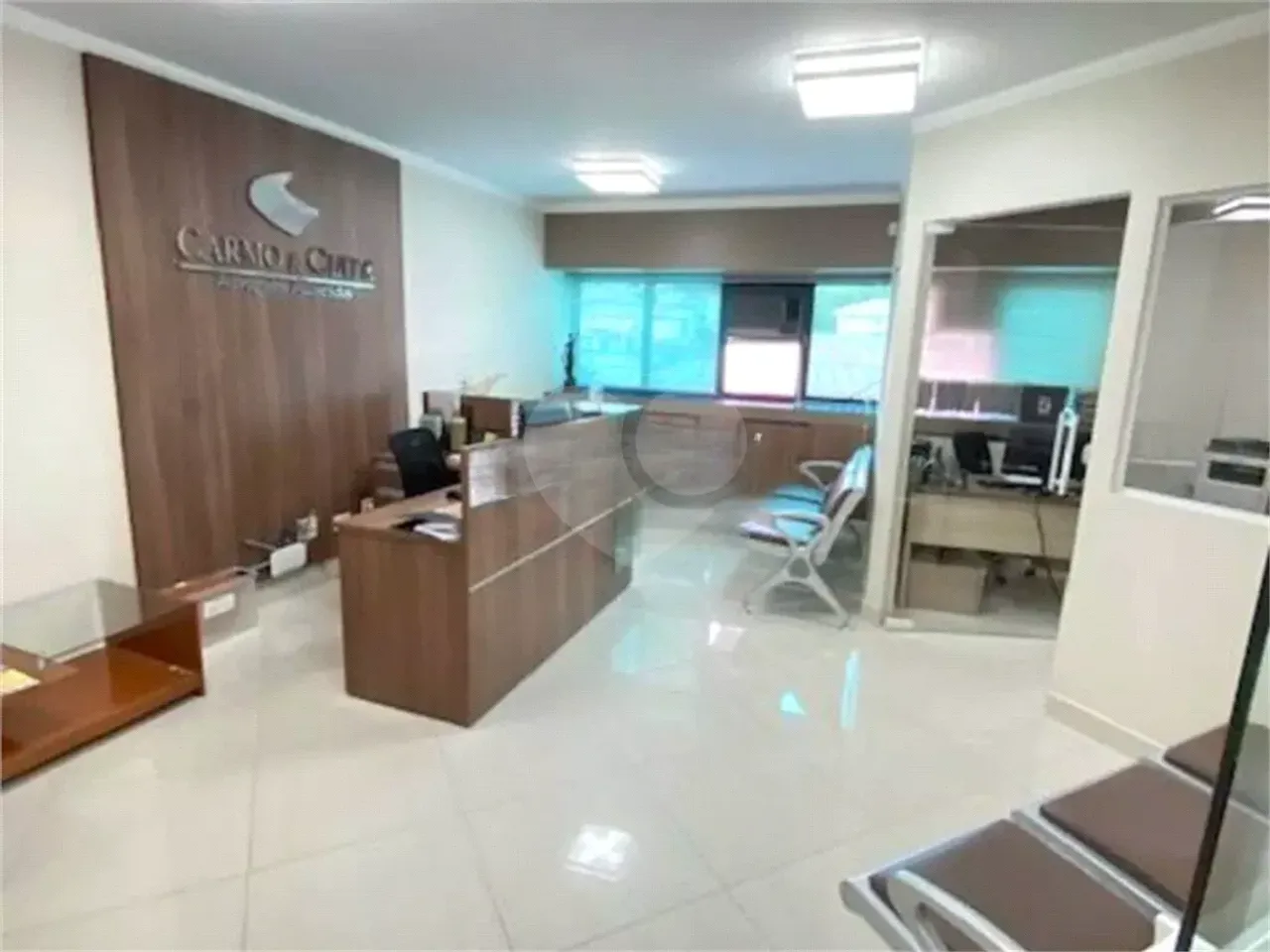 Prédio inteiro à venda ou para locação em Vila Pereira Barreto - SP