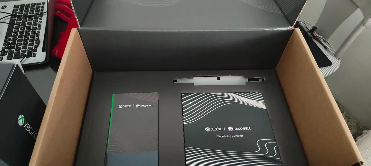 Xbox one x 1tb Edição limitada Taco Bell Novo lacrado  - Foto 3