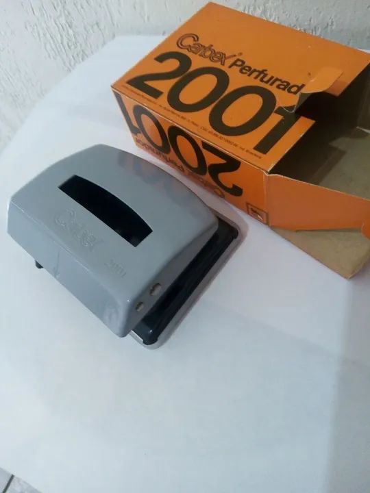 Perfurador de papel em metal dois furos, Carbex Cinza, Novo  - Foto 4