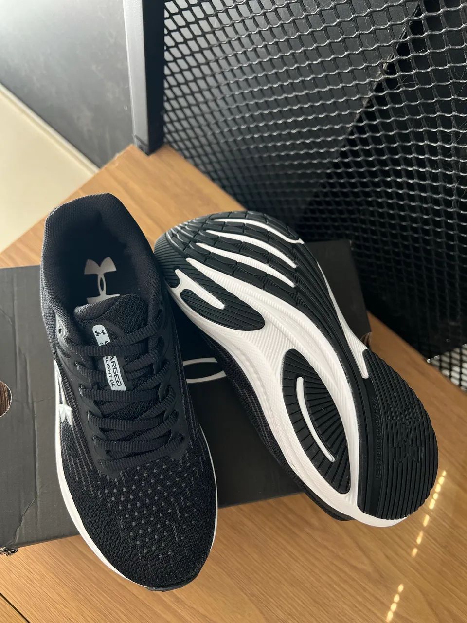 Tênis Under Armour Corrida Charged Original  - Foto 5