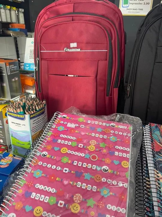 Kit Volta as aulas Mochila Caderno e Lápis - Foto 2
