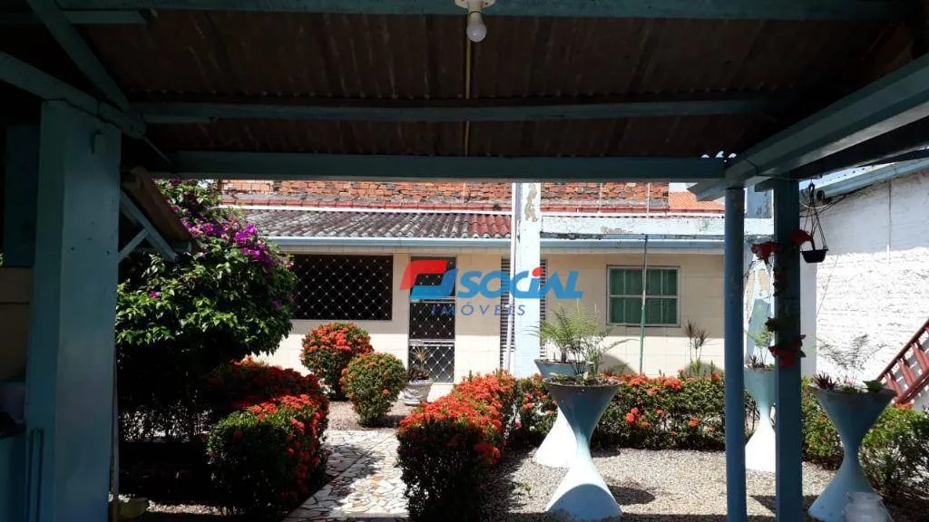 Casa com 4 dormitórios à venda, 338 m² por R$ 600.000,00 - Agenor de Carvalho - Porto Velh