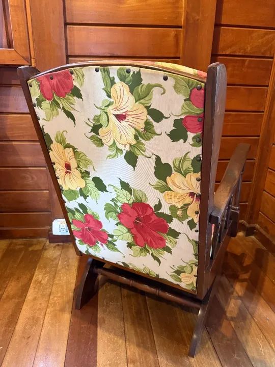 Cadeira de Balanço Antiga Peça Rara e Exclusiva estilo inglês - Retirada Freguesia JPA - Foto 2