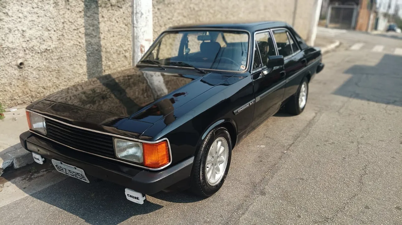 Opala comodoro