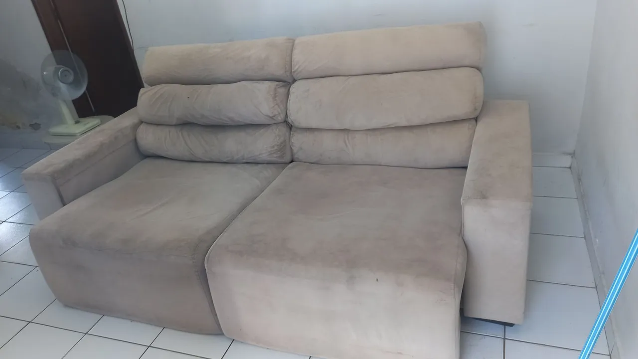 Sofá retrátil