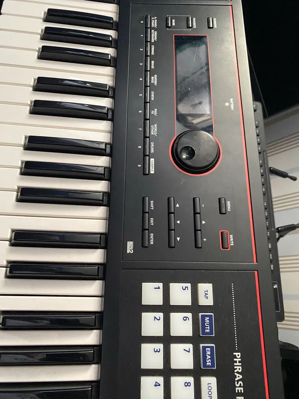 Roland XPS-30 com Capa e Cabo  - Foto 4