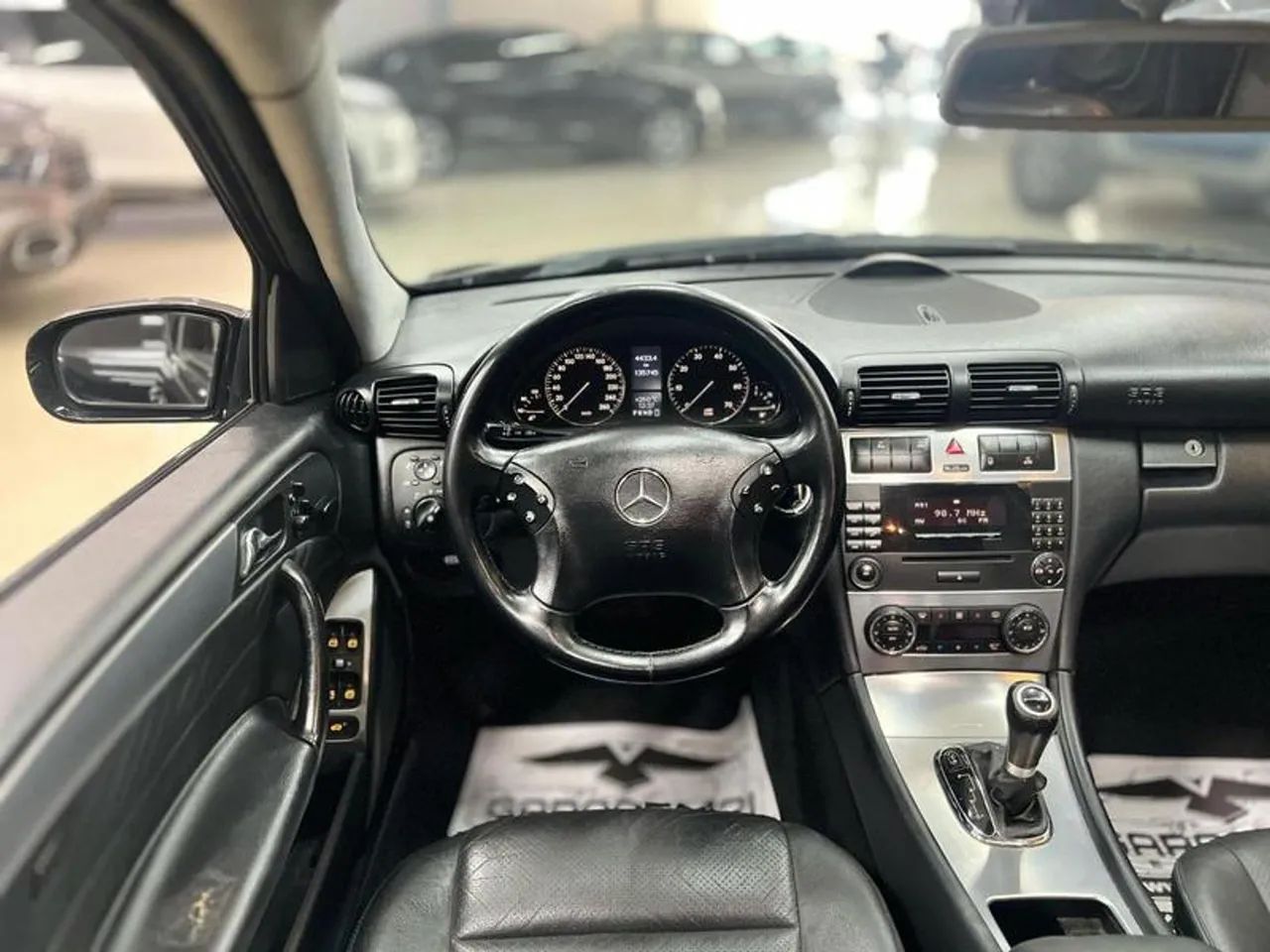 MERCEDES-BENZ C-320 3.2 ELEGANCE V6 GASOLINA 4P AUTOMÁTICO - Foto 5