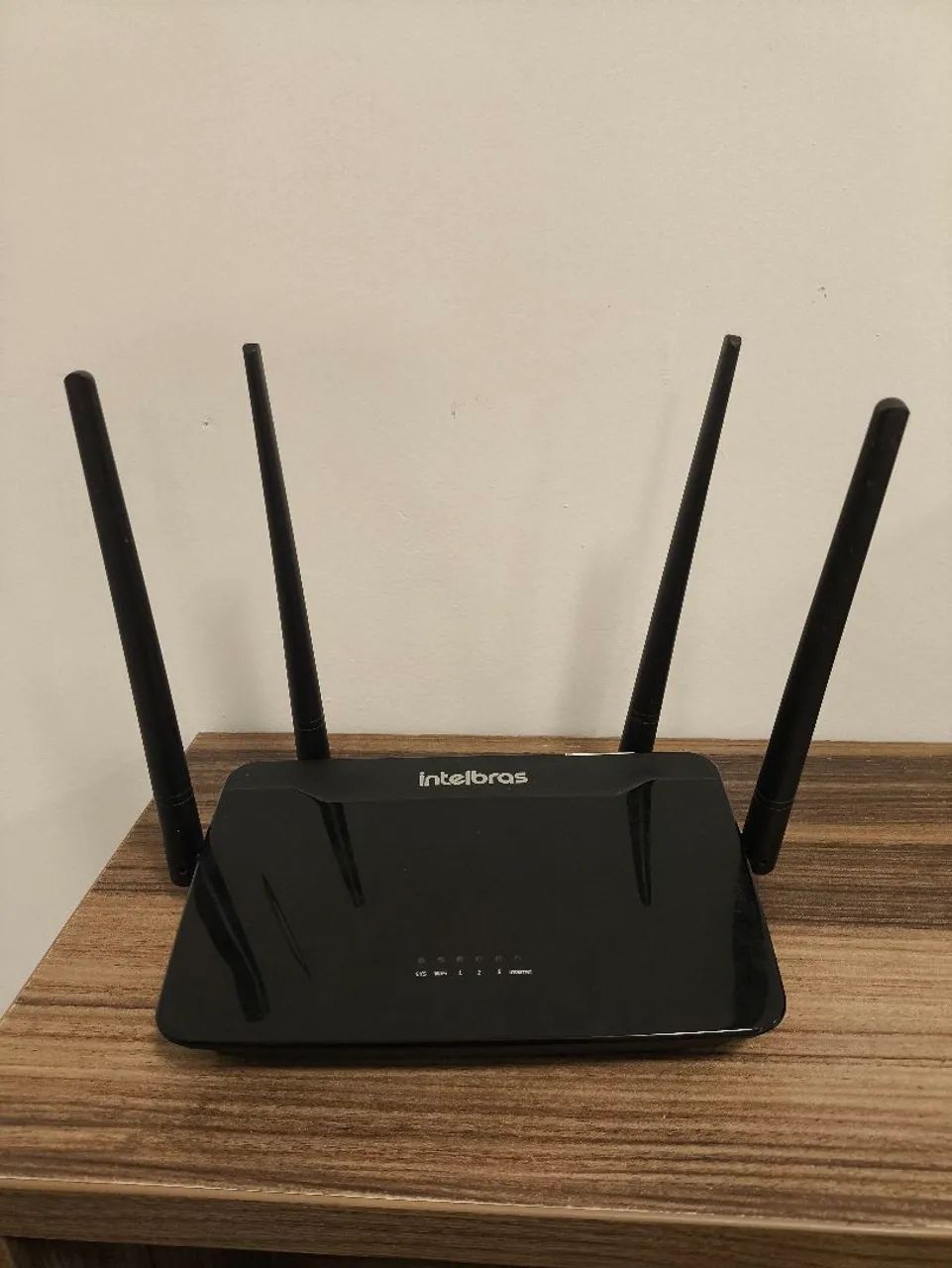 Roteador Intelbras Wi-Fi 4 Antenas