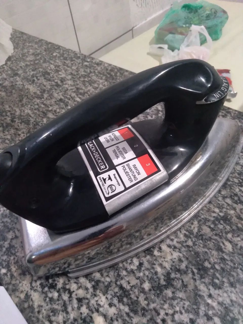 Ferro de passar roupa - Foto 2