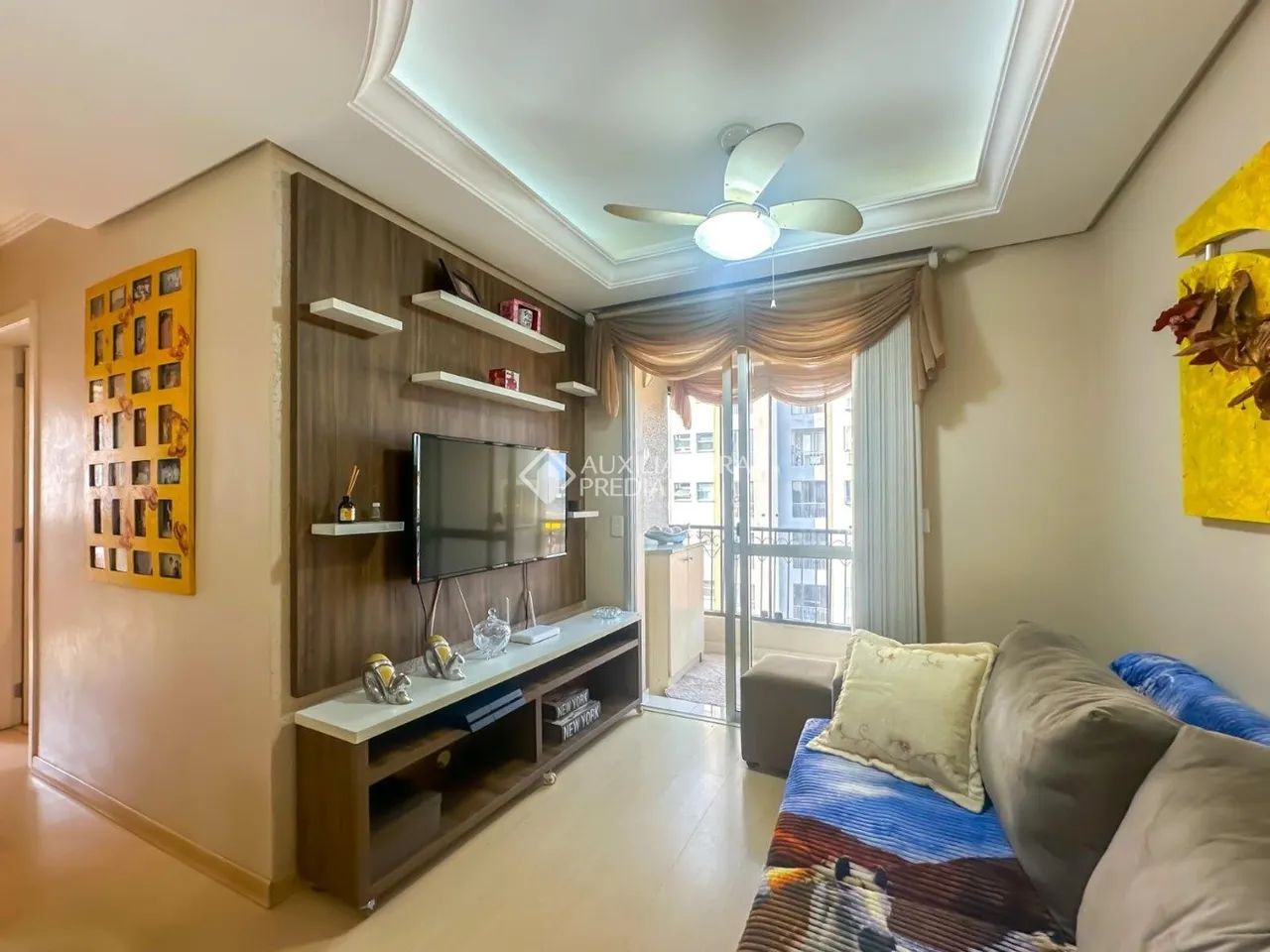 Apartamento mobiliado com 3 quartos, bairro - Porto Alegre - Foto 2