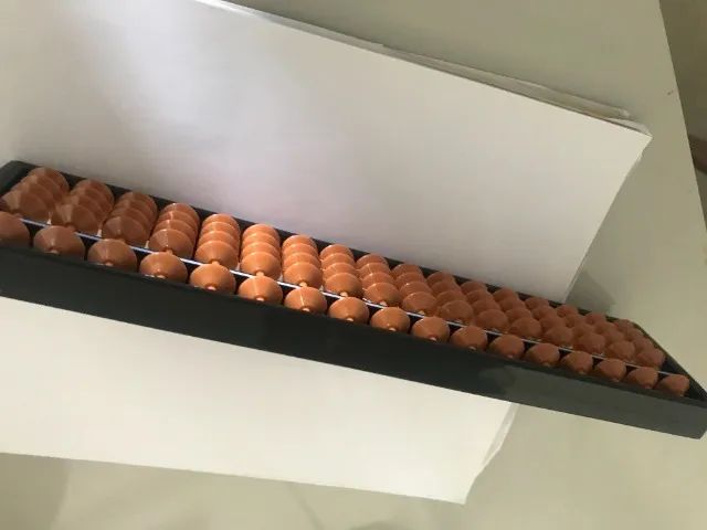 Ábaco Soroban Com 17 Colunas Hastes 26cm Plástico - Foto 2