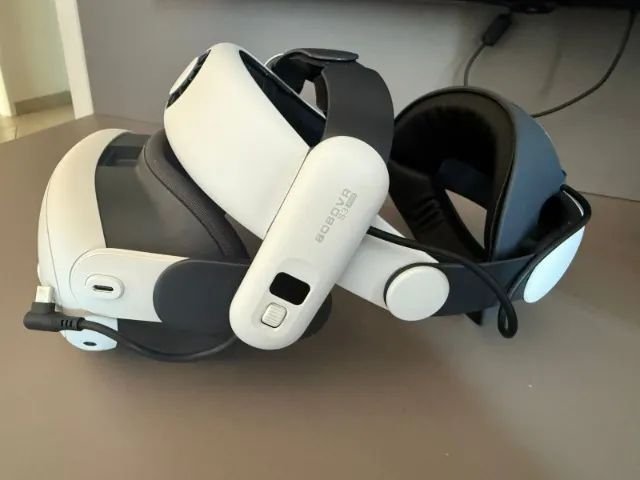 Meta Quest 3 512GB em excelente estado + BoboVR S3 Pro + Case
