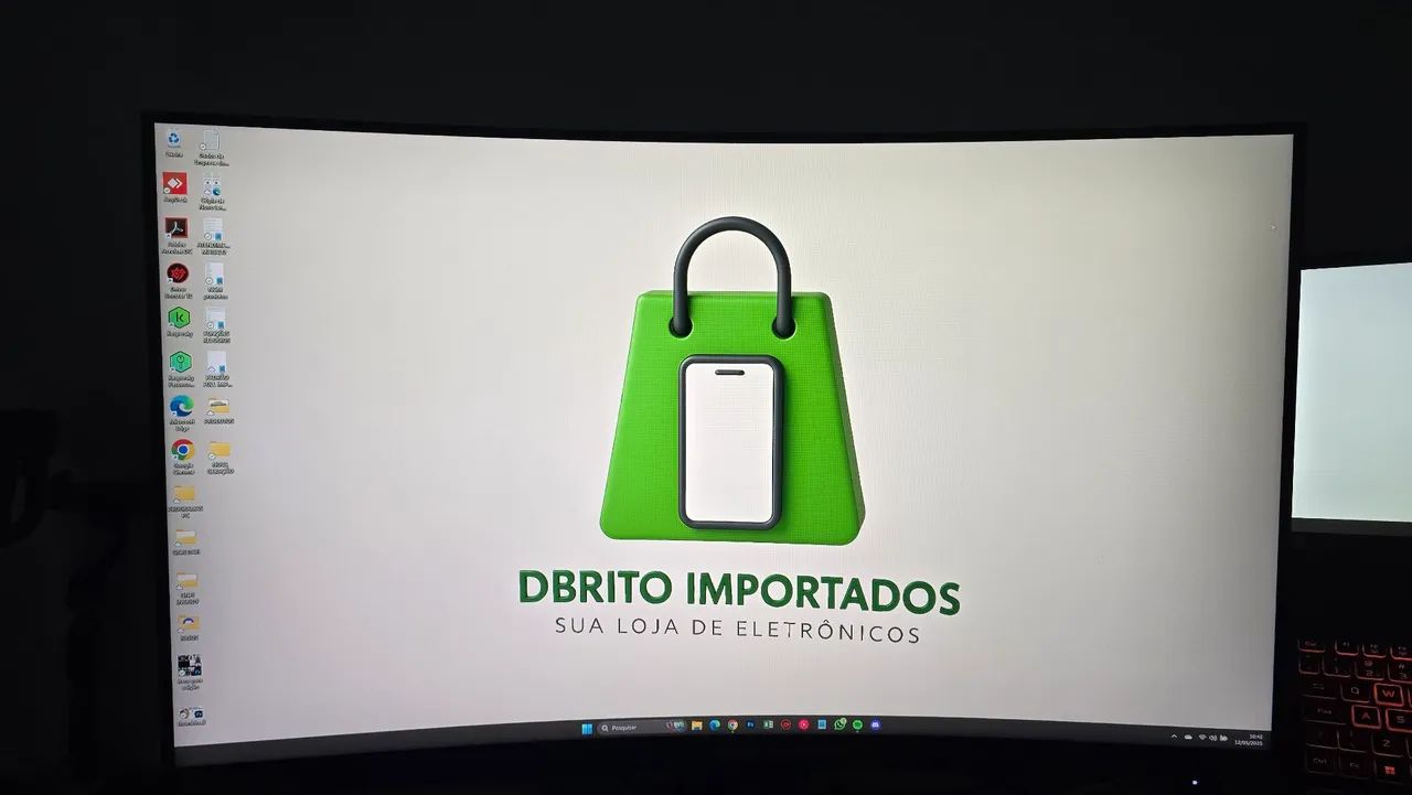 Monitor Gamer Curvo Asus 31.5 QHD 165Hz 2K 1ms