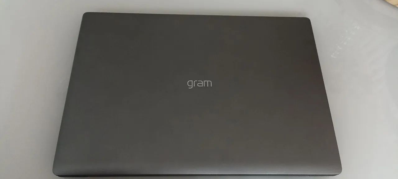Vende Notebook LG Gram 