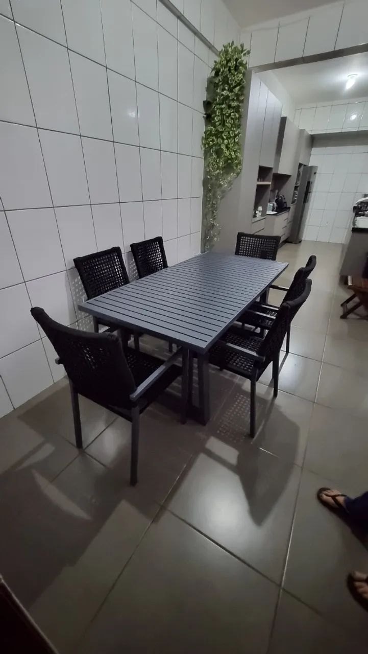 MESA ALUMÍNIO RIPADO 6 LUGARES