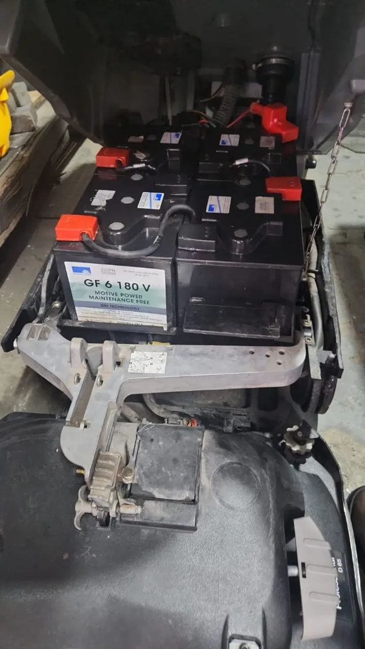 Lavadora de piso bateria Karcher B60  - Foto 5