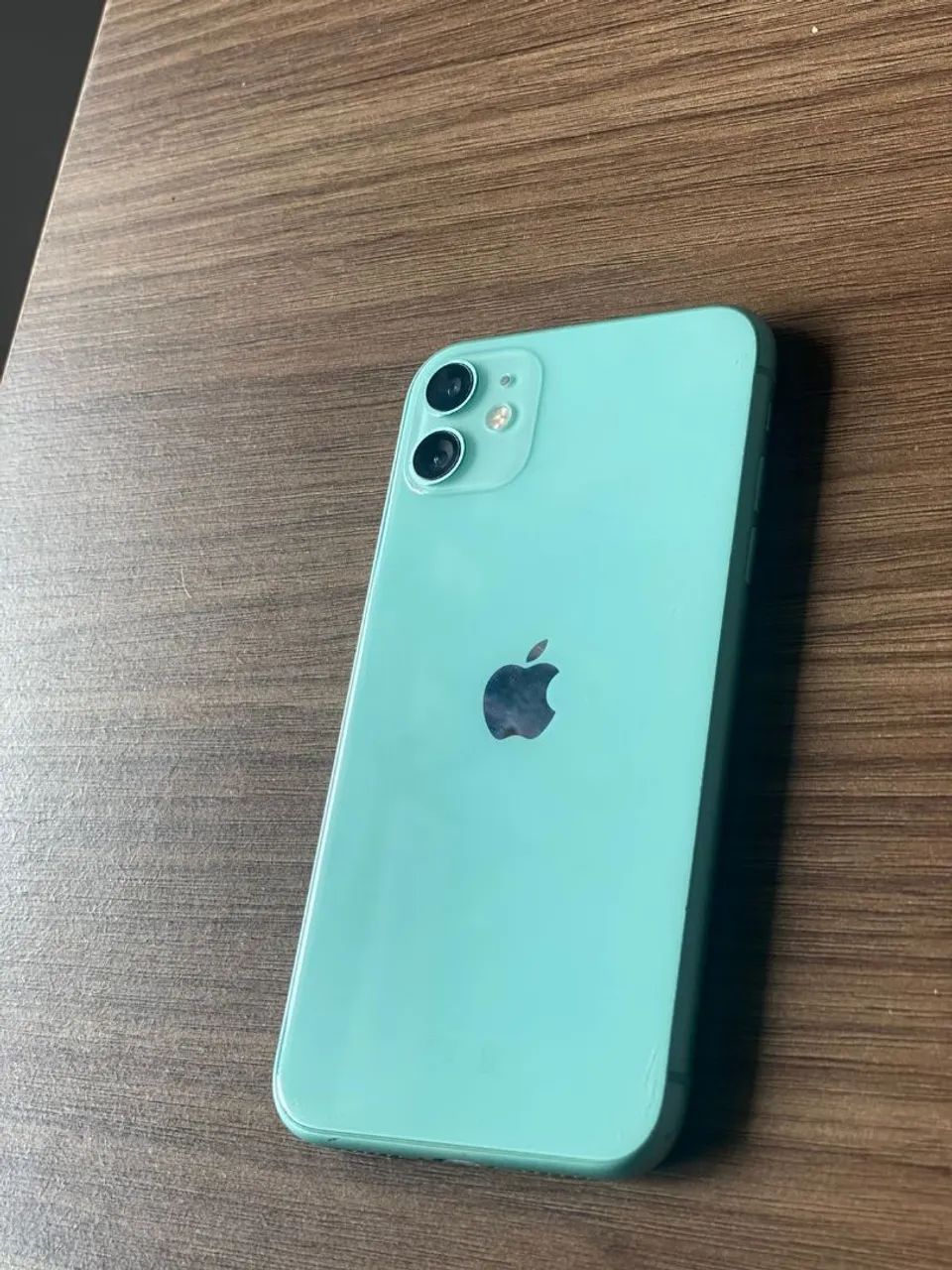 iPhone 11 Verde 64gb - Todo original (Nunca aberto) - Celulares e