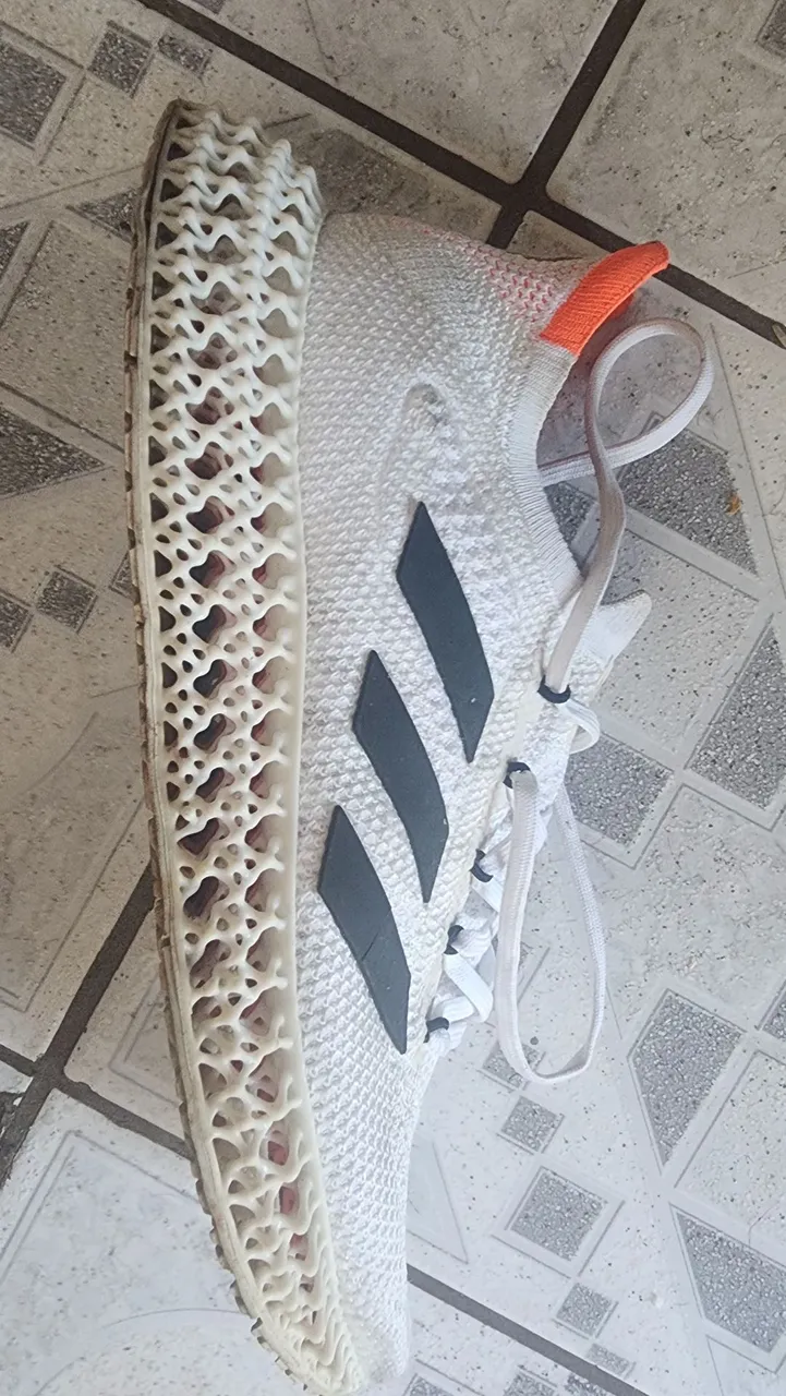 Tênis Adidas 4D Branco - Conforto e Tecnologia
