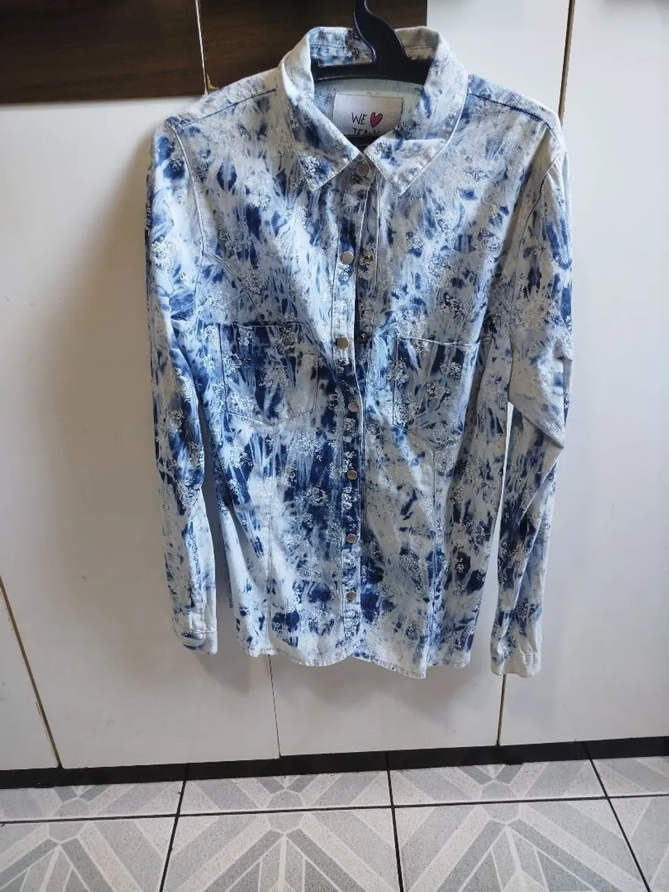 Camisa Jeans Tie Dye Feminina