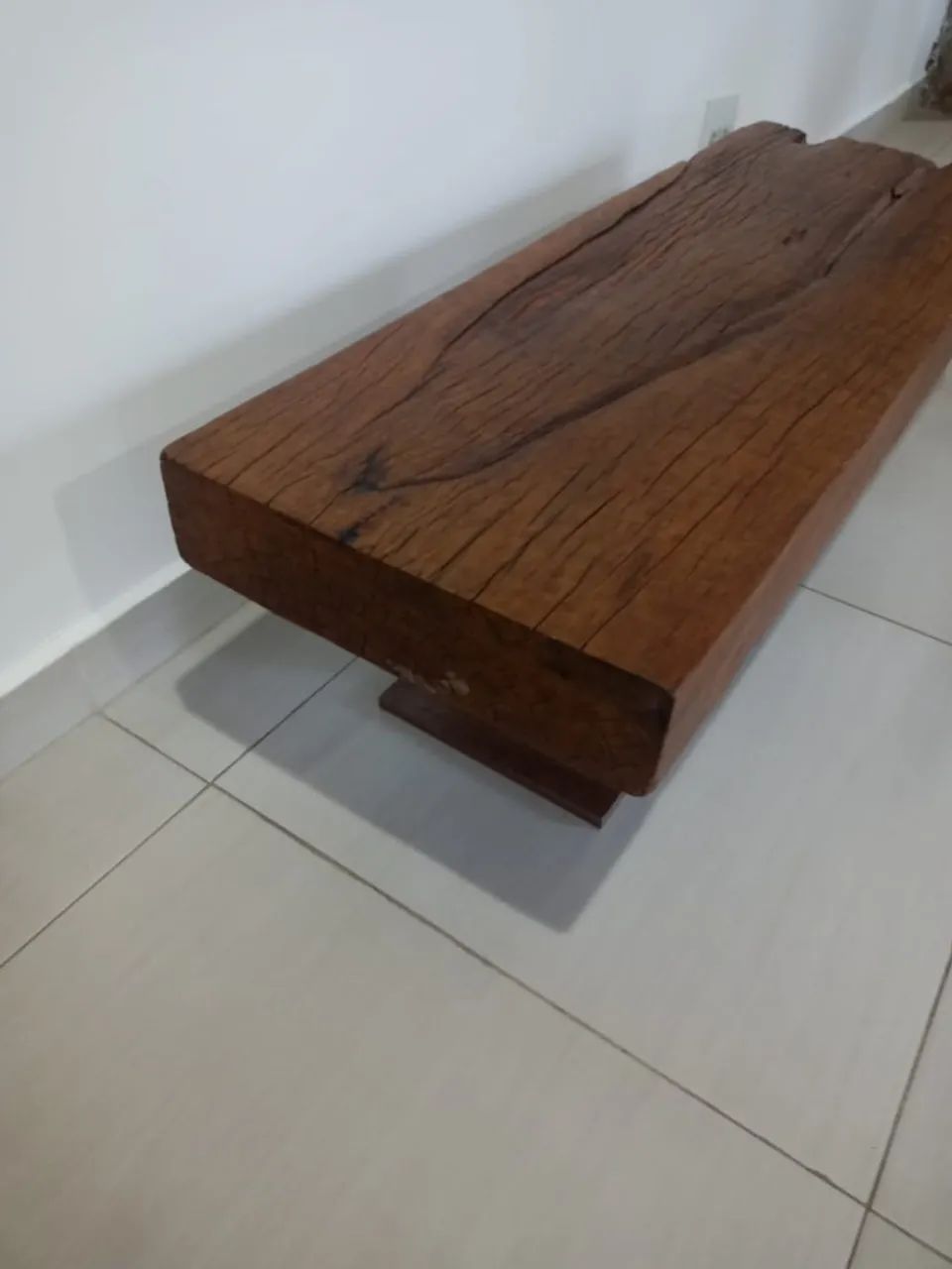 mesa de centro ou de canto de madeira maciça com base de mdf - Foto 4