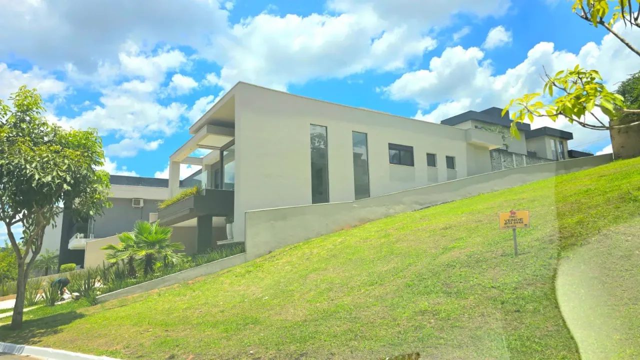 Sobrado para venda possui 403 metros quadrados com 5 quartos em Jardim do Horto - Rio Clar - Foto 2