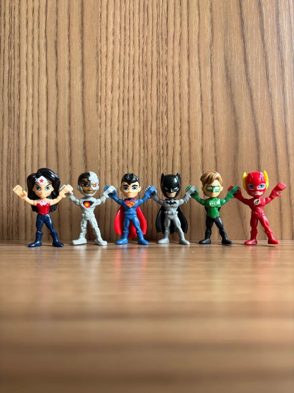 Bonecos DC Comics - Liga da Justiça (Kinder ovo)