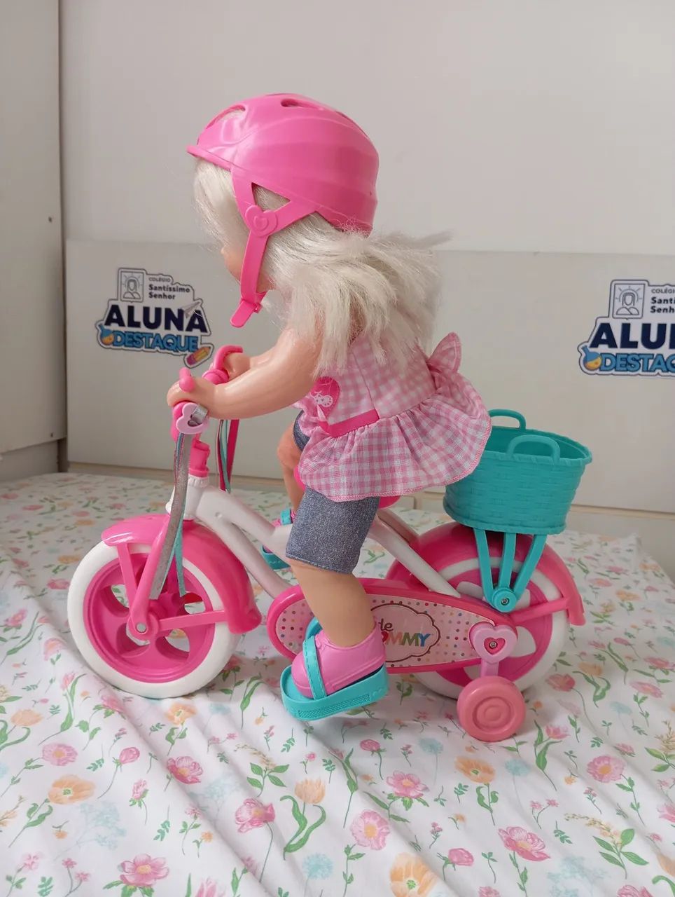 Boneca Little Mommy Andando de Bicicleta - Foto 2