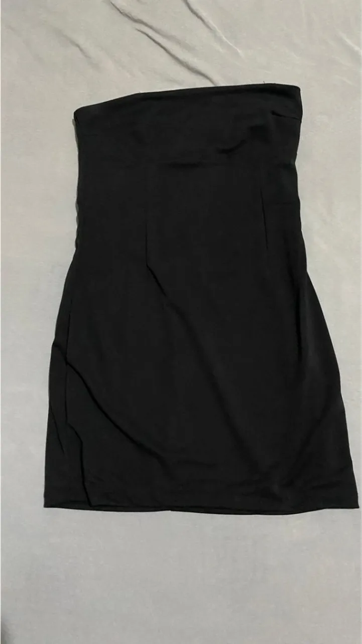 Vestido tubinho preto