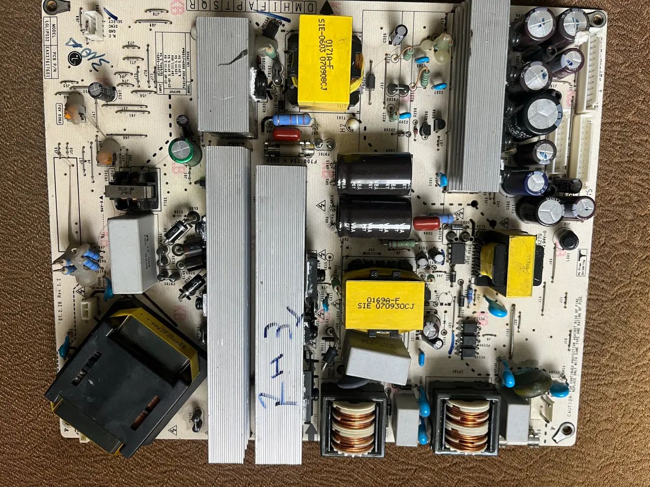 Placa da fonte LG 32lb9rtb