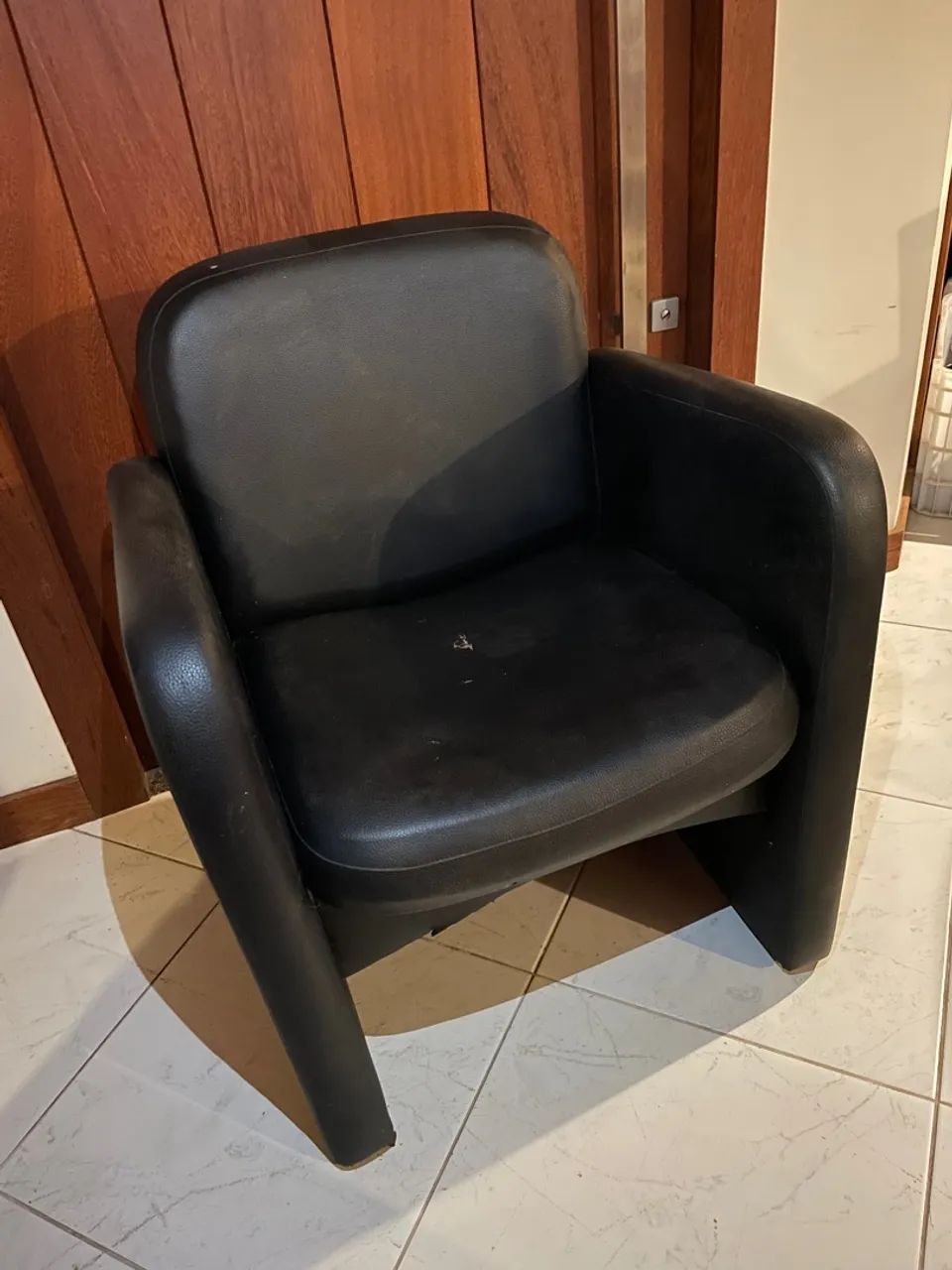 Poltrona Preta Confortável