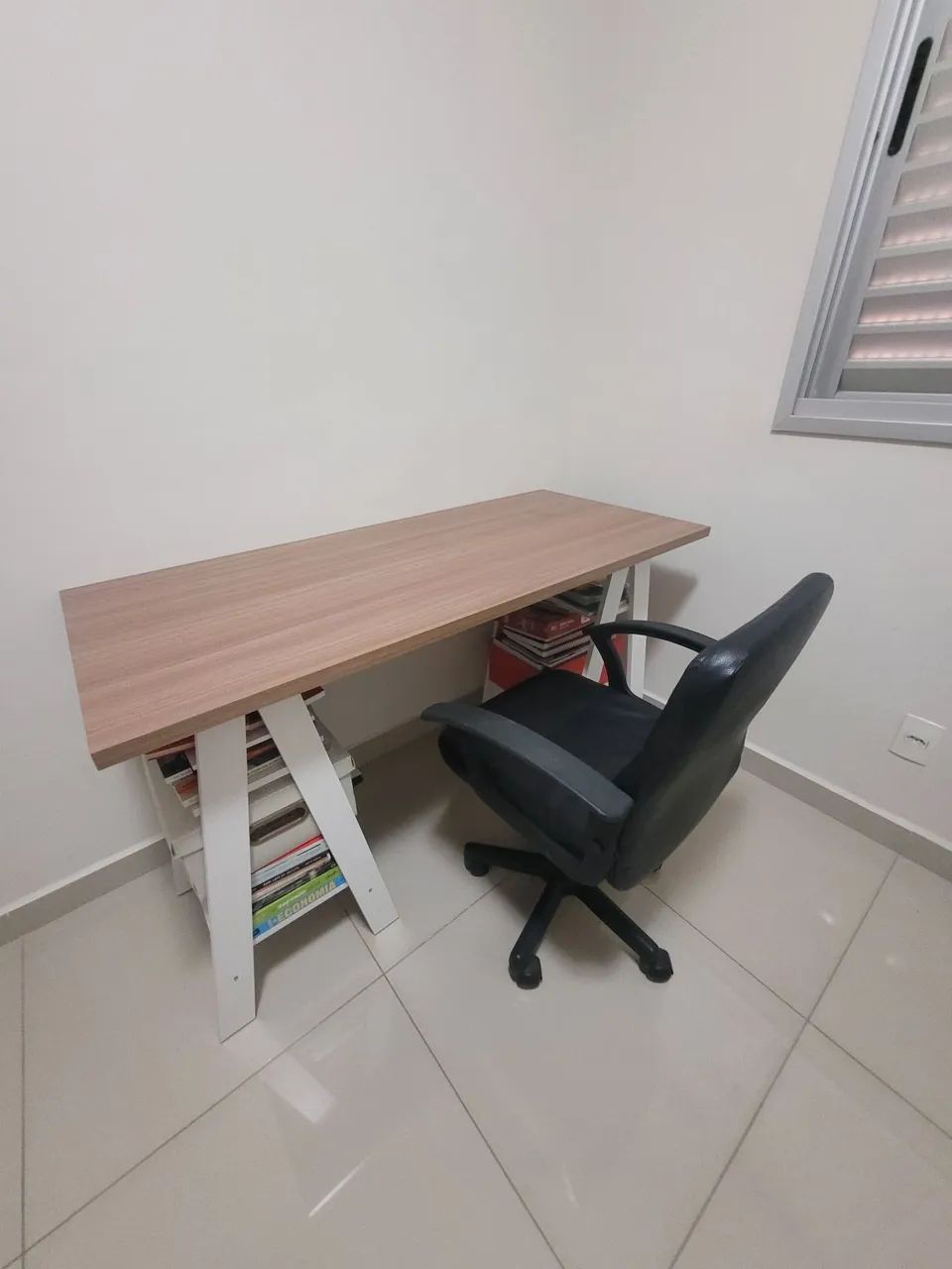 Mesa escrivaninha cavalete - Foto 3