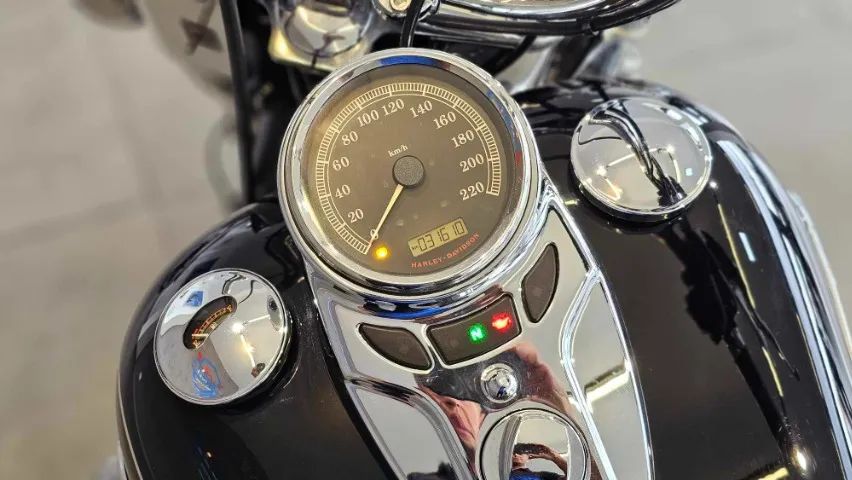 Harley-Davidson - Heritage Classic - 2014 - Preta - Foto 4