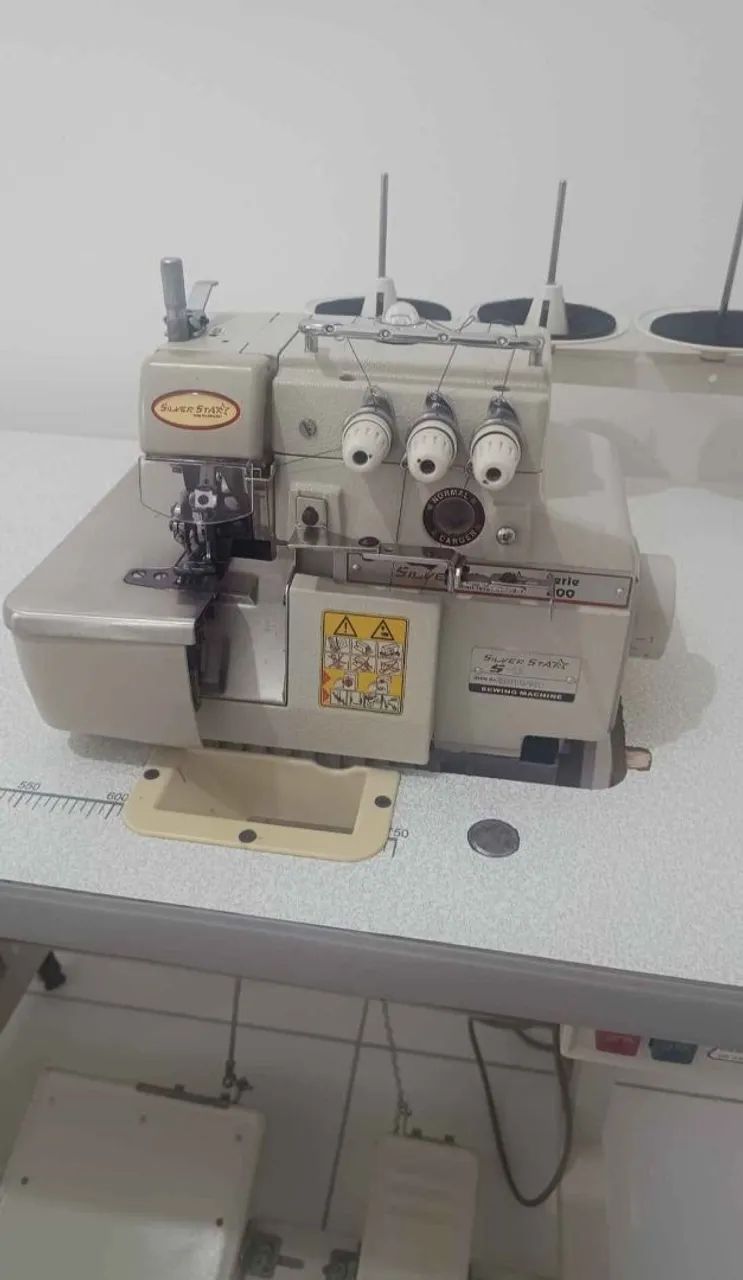 Máquina de Overlock Industrial Silver Star - Foto 2