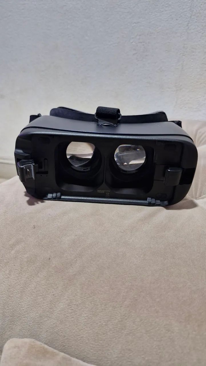 Gear VR - Óculos de Realidade Virtual para Celular - Foto 2