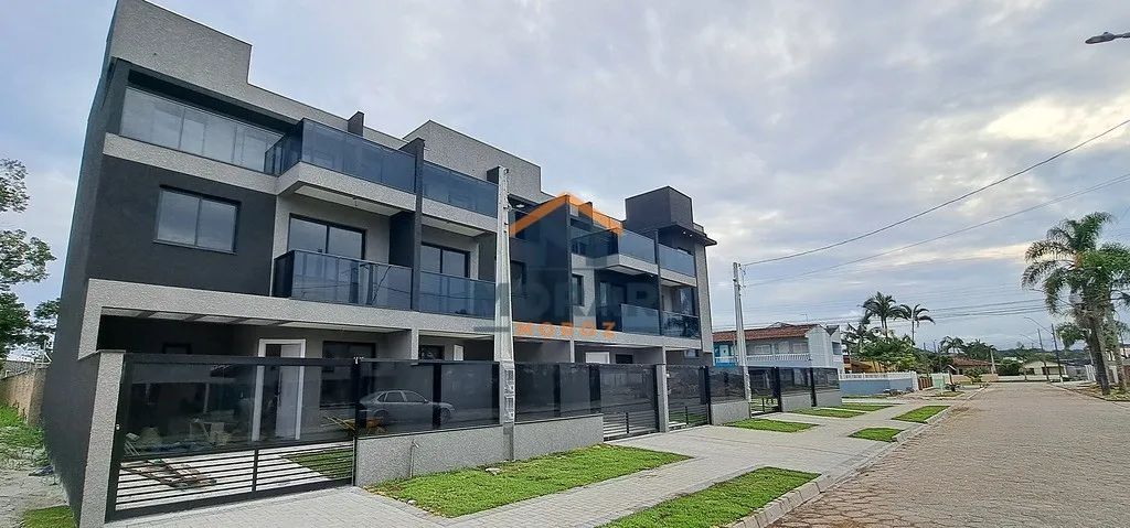 Triplex Alto Padrão no Balneário Gaivotas