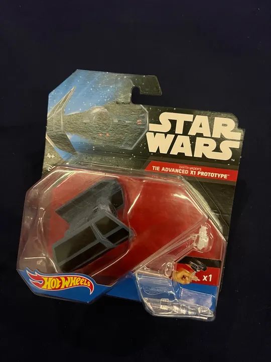 Kit 3 naves star wars hot wheels lacradas - Foto 3