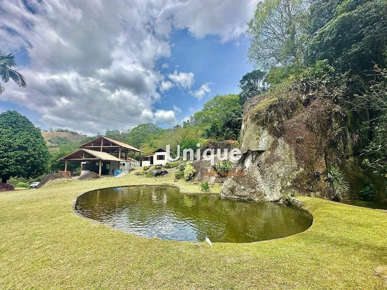 Sítio com 4 dormitórios à venda, 33000 m² por R$ 1.600.000,00 - Cascata - Casimiro de Abre