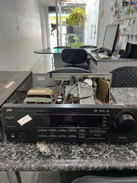 Receiver JVC RX-6008V não funciona - Foto 3