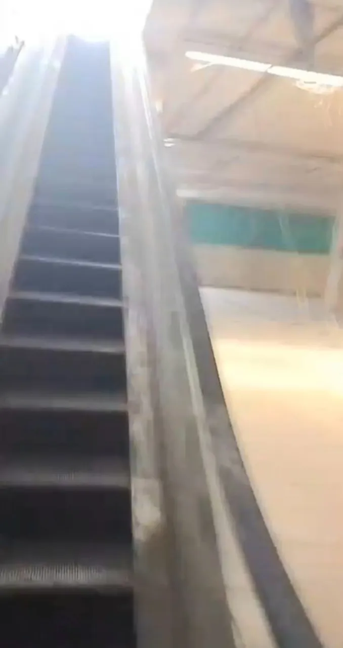 Escada Rolante para Comércio